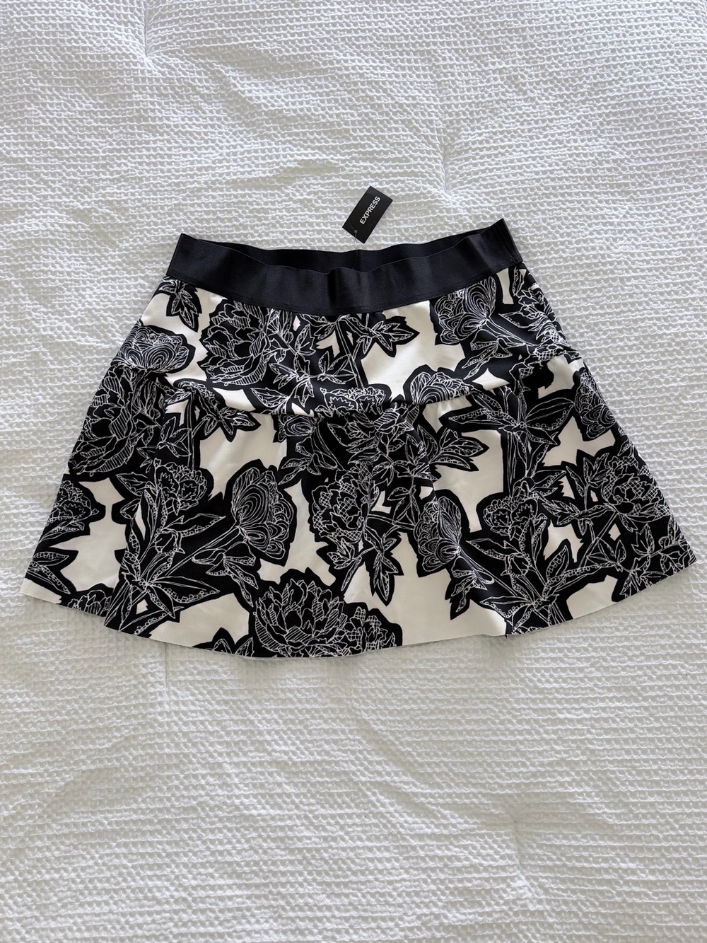 NWT Express Floral Black and White Skirt